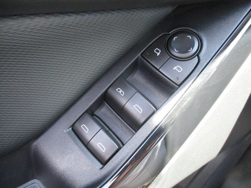 Used 2026 Chevrolet Equinox LT FWD image 34