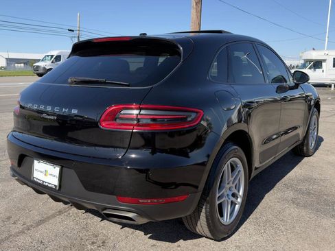 Used 2017 Porsche Macan AWD/4WD image 9