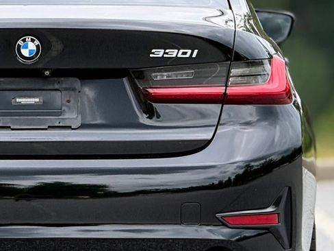 Used 2019 BMW 330i Sedan RWD image 17