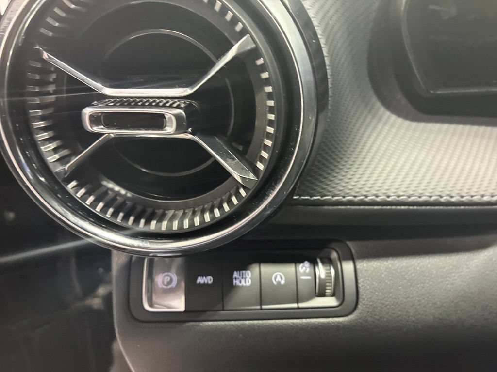 Used 2026 Chevrolet Equinox LT AWD/4WD image 18