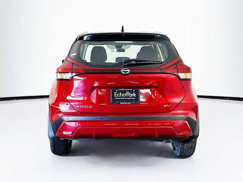 Used 2024 Nissan Kicks SV image 7