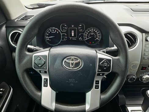 Used 2020 Toyota Tundra SR5 w/ SR5 Upgrade Package AWD/4WD image 10