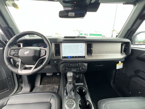 New 2026 Ford Bronco Outer Banks AWD/4WD image 23