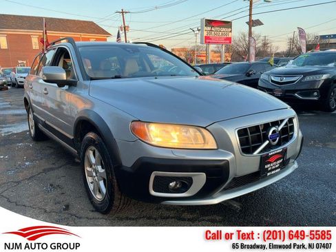 Used 2012 Volvo XC70 3.2 Premier Plus AWD/4WD image 1