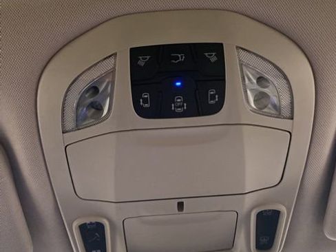 Used 2018 Chrysler Pacifica Touring-L Plus w/ Advanced Safetytec Group image 13