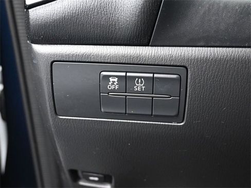 Used 2016 MAZDA MAZDA3 i Sport image 20