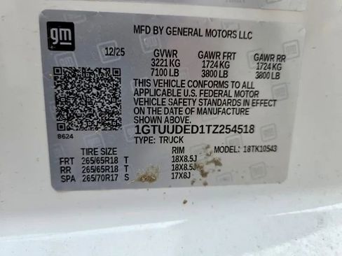 Used 2026 GMC Sierra 1500 SLT AWD/4WD image 11