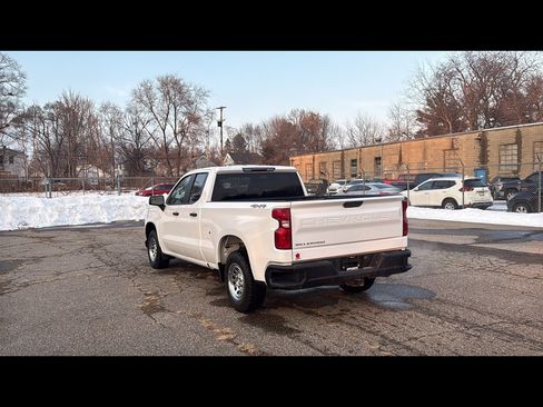 Used 2020 Chevrolet Silverado 1500 W/T w/ WT Value Package image 4
