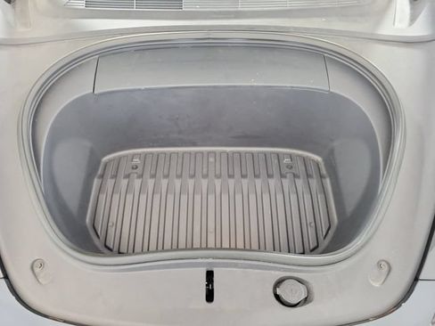 Used 2024 Tesla Model 3 Long Range RWD image 12