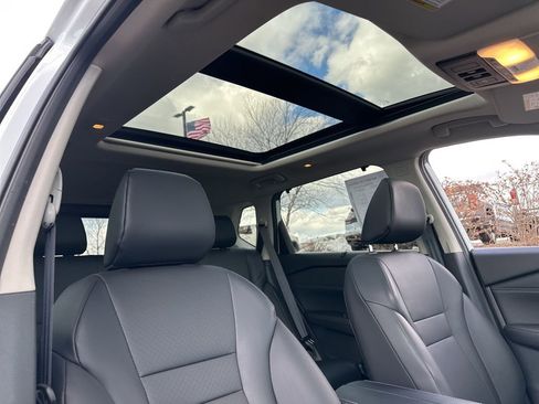 Used 2026 Nissan Rogue SV w/ SV Premium Package image 27