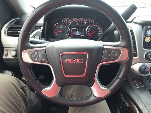 Used 2016 GMC Yukon SLT w/ Open Road Package AWD/4WD image 16