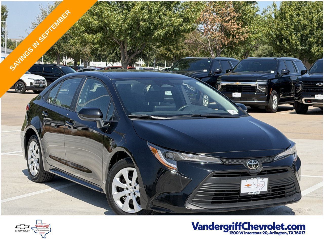 Used 2025 Toyota Corolla LE FWD image 2