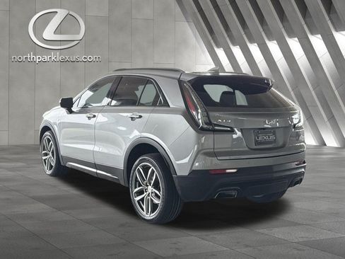 Used 2023 Cadillac XT4 Sport w/ Technology Package FWD image 2