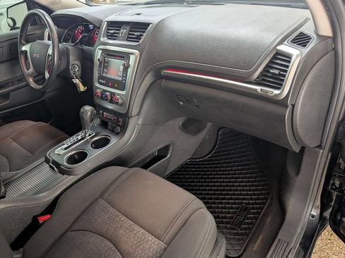 Used 2015 GMC Acadia SLE image 23