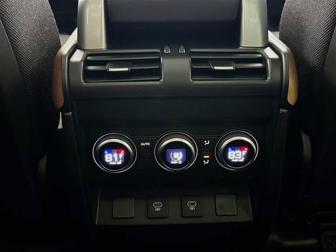 Used 2024 Land Rover Defender 130 X image 24