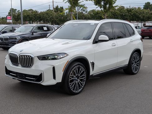 Used 2024 BMW X5 sDrive40i w/ Parking Assistance Package RWD image 7