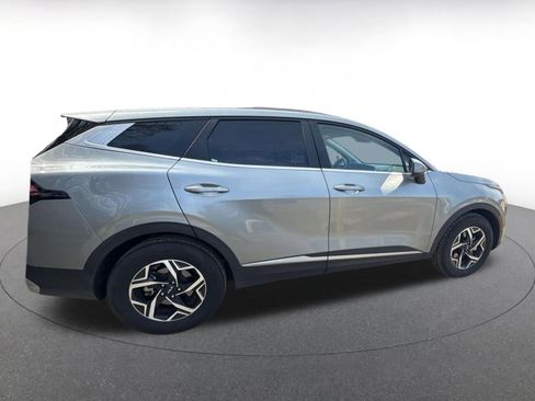Used 2025 Kia Sportage LX image 18