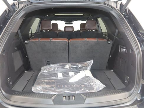 Used 2022 Ford Explorer Platinum w/ Equipment Group 601A AWD/4WD image 50