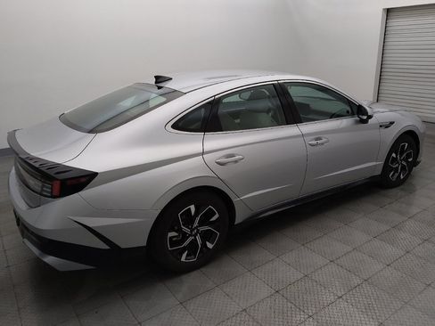 Used 2025 Hyundai Sonata SEL FWD image 10