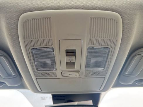 Used 2018 MAZDA MAZDA3 Touring image 36