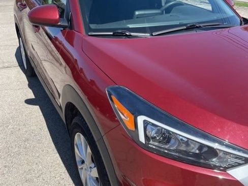 Used 2019 Hyundai Tucson SE image 2