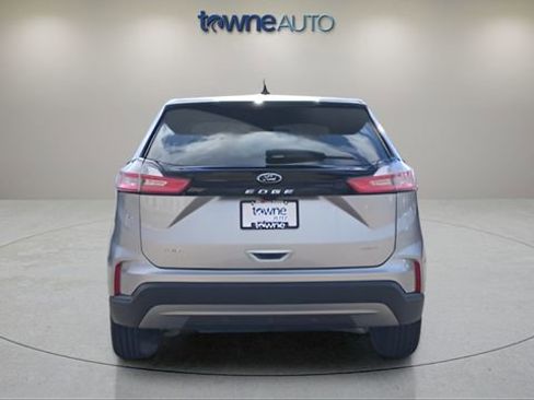 Used 2022 Ford Edge SEL image 4