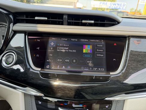 Certified 2022 Cadillac XT6 Premium Luxury w/ Technology Package AWD/4WD image 25