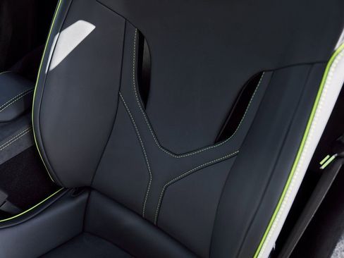 Used 2025 Lamborghini Revuelto AWD/4WD image 50