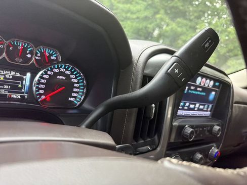 Used 2018 Chevrolet Silverado 2500 LTZ w/ Duramax Plus Package AWD/4WD image 16