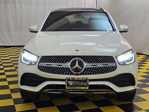 Used 2021 Mercedes-Benz GLC 300 4MATIC w/ AMG Line image 8