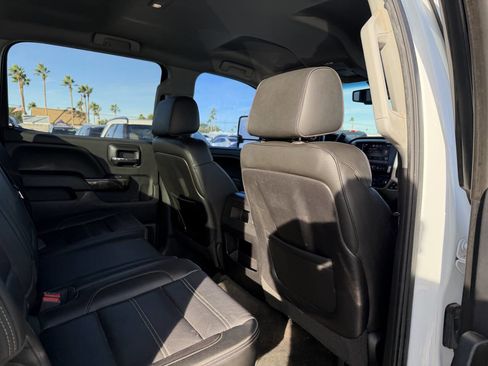 Used 2015 GMC Sierra 3500 Denali w/ Duramax Plus Package image 33