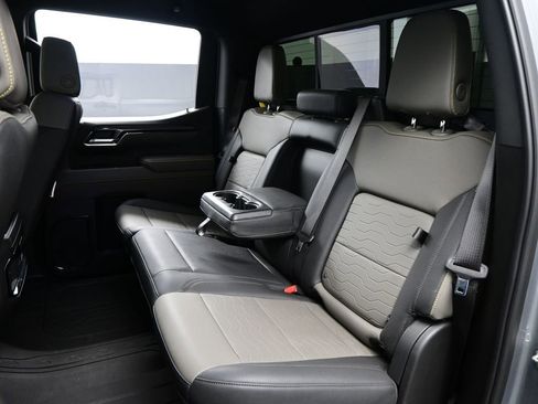 Used 2024 Chevrolet Silverado 1500 ZR2 w/ Technology Package image 35