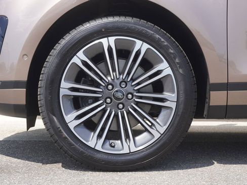 New 2026 Land Rover Range Rover Evoque S image 32