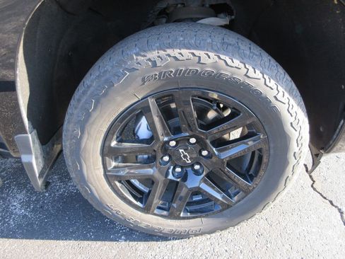 Certified 2024 Chevrolet Silverado 1500 Custom w/ Turbomax Blackout Package image 9