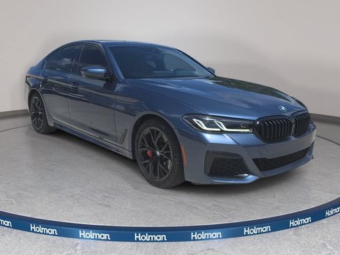Used 2023 BMW 530i w/ M Sport Package RWD image 3
