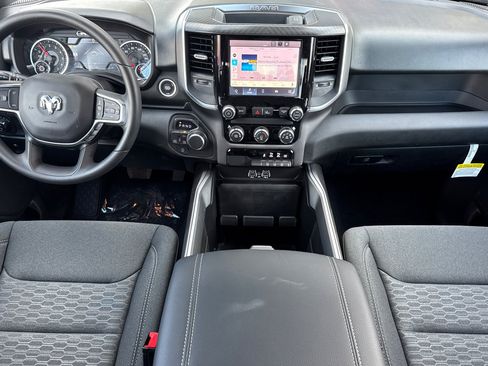 New 2026 RAM 1500 Express AWD/4WD image 12