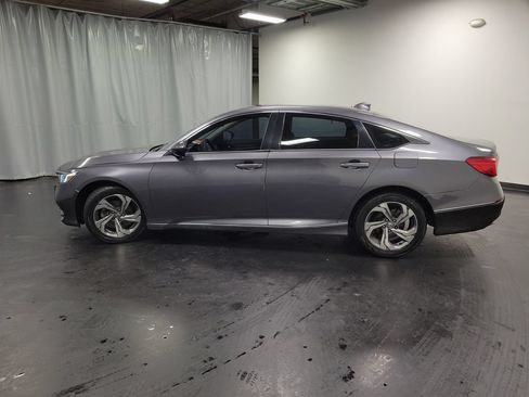 Used 2018 Honda Accord EX image 5