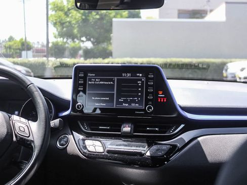 Used 2021 Toyota C-HR XLE FWD image 17