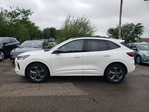 Certified 2023 Ford Escape ST-Line w/ Tech Pack #1 FWD image 5