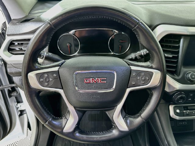 Used 2020 GMC Acadia SLT w/ Driver Alert Package II AWD/4WD image 15