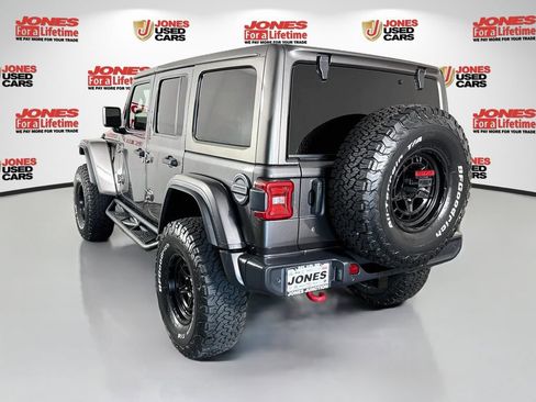 Used 2020 Jeep Wrangler Unlimited Rubicon AWD/4WD image 2