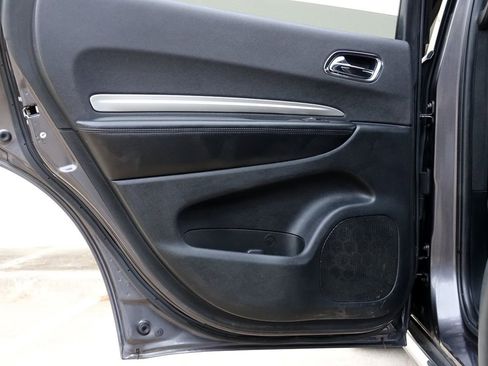 Used 2016 Dodge Durango SXT image 36