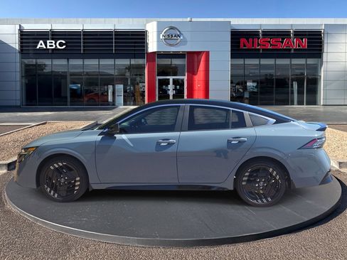 New 2026 Nissan Sentra SR w/ Floor Mat Package image 8