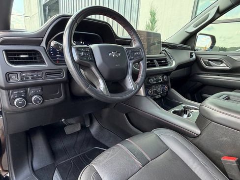 Used 2022 Chevrolet Suburban RST w/ Luxury Package AWD/4WD image 7