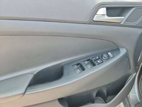 Used 2019 Hyundai Tucson Value AWD/4WD image 13