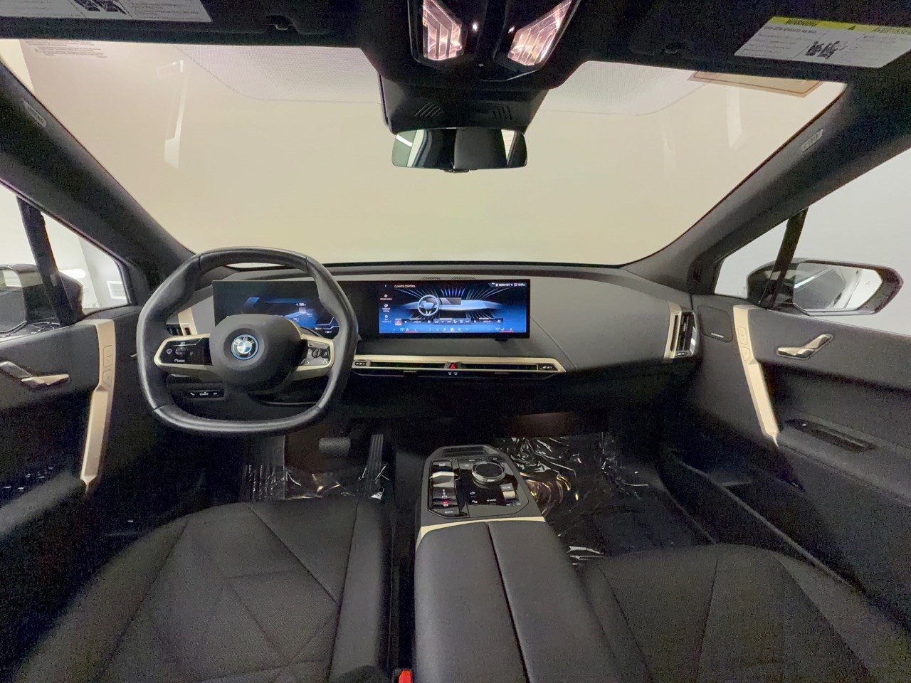 Certified 2024 BMW iX xDrive50 w/ Convenience Package AWD/4WD image 17