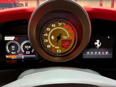 Used 2021 Ferrari F8 Tributo RWD image 13