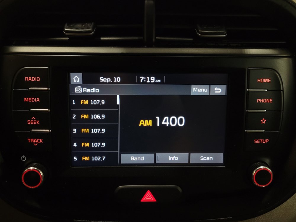 Used 2021 Kia Soul LX FWD image 25