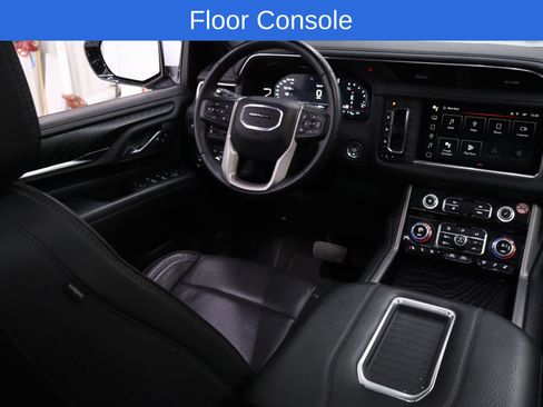 Used 2024 GMC Yukon XL Denali AWD/4WD image 26