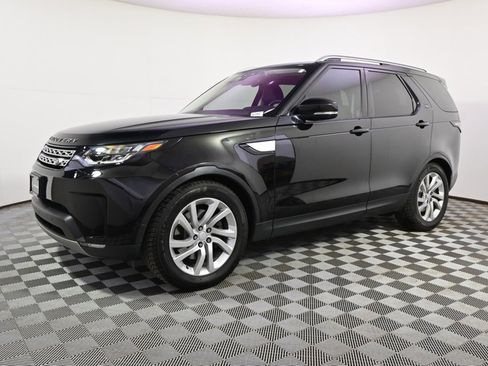 Used 2017 Land Rover Discovery HSE image 2